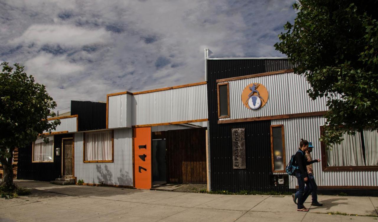 El Patagonico Hostel Пуерто Наталес Екстериор снимка