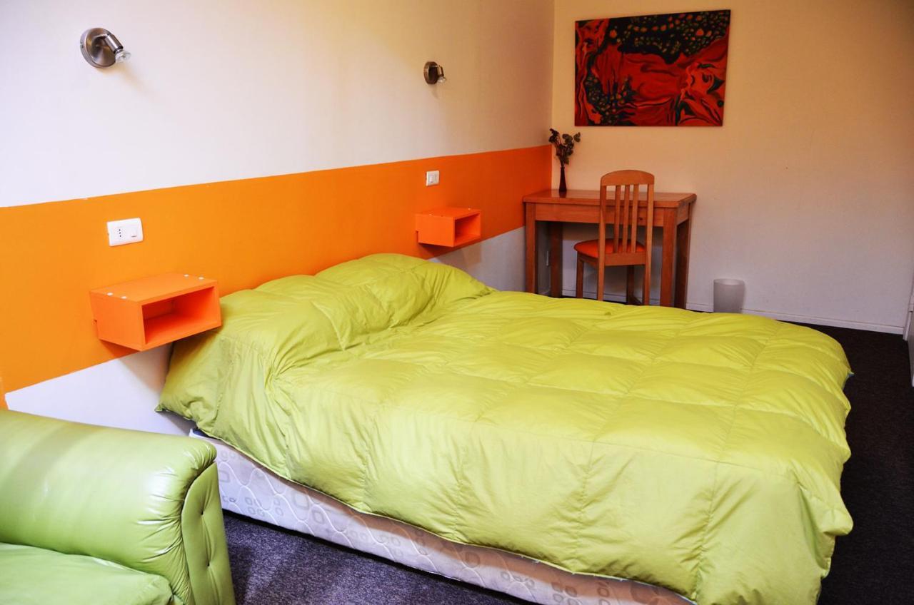 El Patagonico Hostel Пуерто Наталес Екстериор снимка