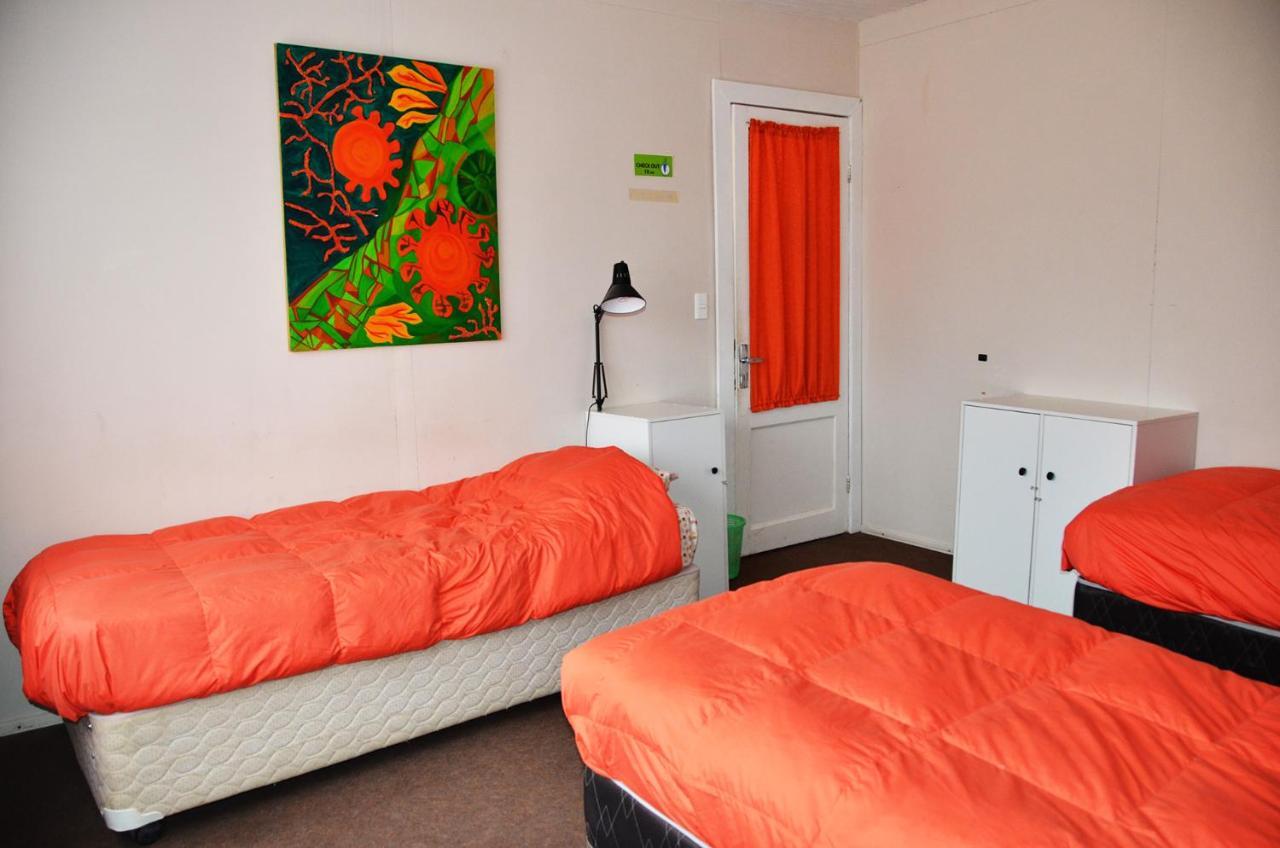 El Patagonico Hostel Пуерто Наталес Екстериор снимка