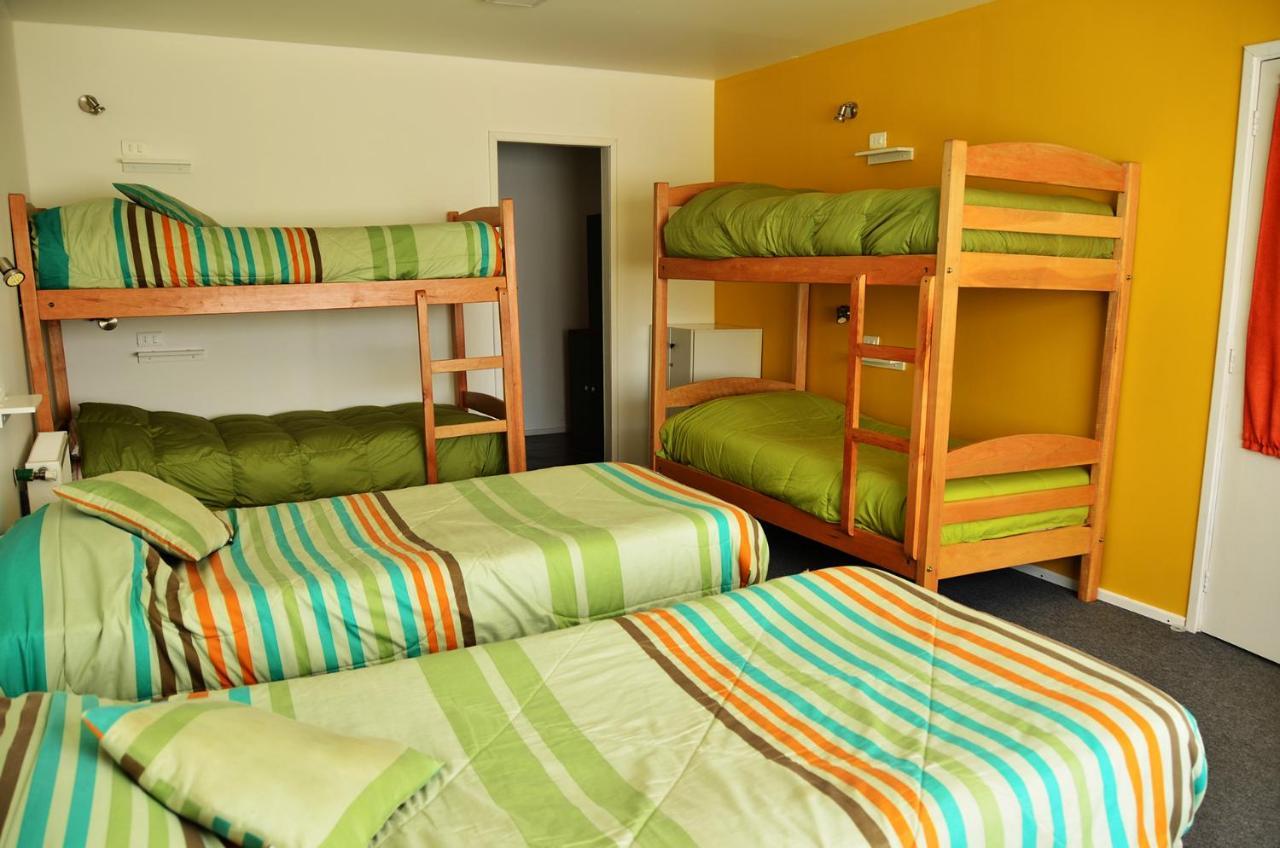 El Patagonico Hostel Пуерто Наталес Екстериор снимка